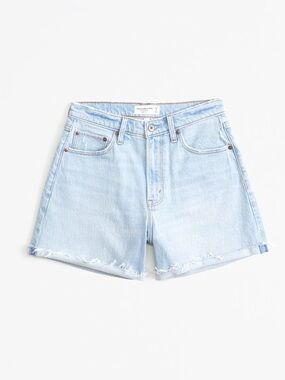 Abercrombie & Fitch Women’s Curve Love High Rise Dad Short